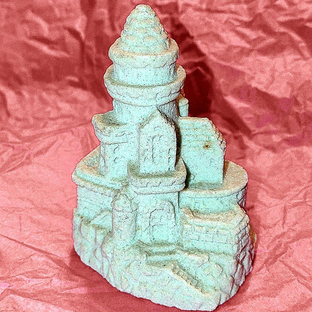 Awesome 5-in sand castle~looks so realistic